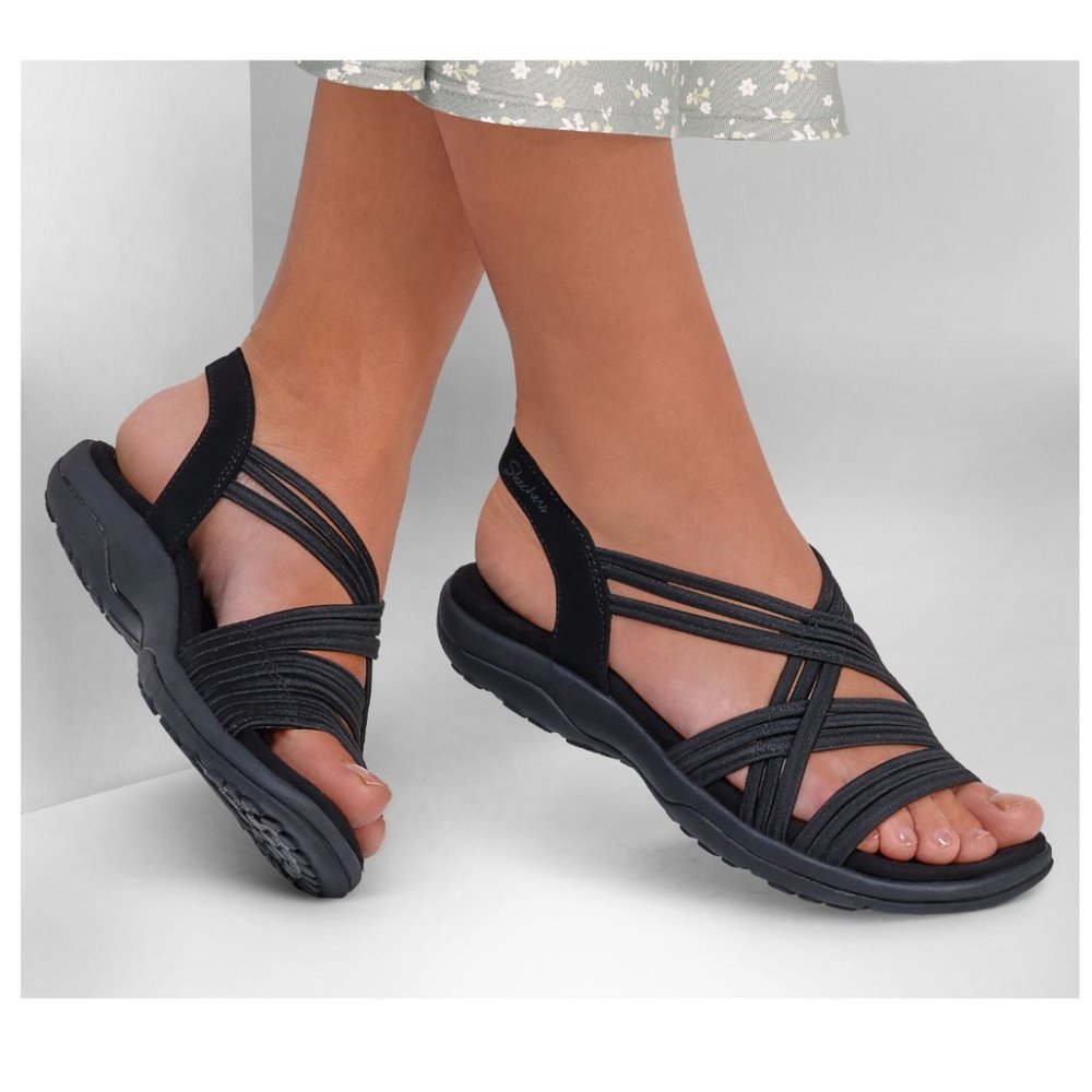 NWT Sketchers Outdoor Lifestyle Reggae Slim Black Stretchy Sandals